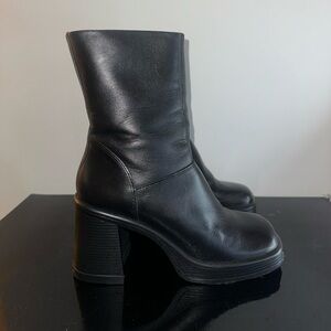 Steve Madden Fantasie Platform Boots